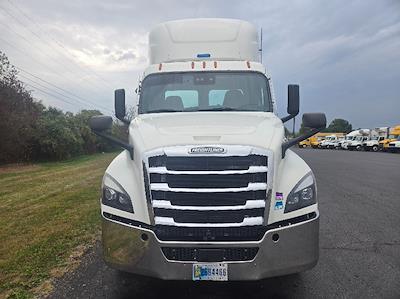 Used 2020 Freightliner Cascadia - photo 1