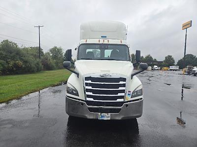 Used 2020 Freightliner Cascadia - photo 1
