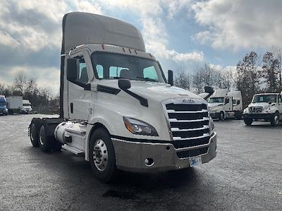 Used 2020 Freightliner Cascadia Detroit DD15AT Semi Truck for sale #366380 - photo 1