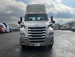 Used 2020 Freightliner Cascadia Detroit DD15AT Semi Truck for sale #366380 - photo 2