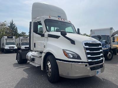 Used 2020 Freightliner Cascadia Detroit DD15AT Semi Truck for sale #366384 - photo 1