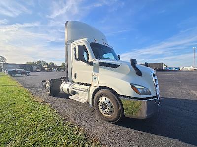 Used 2020 Freightliner Cascadia Detroit DD15AT Semi Truck for sale #366387 - photo 1