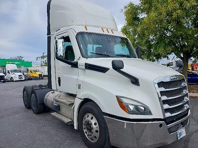 Used 2020 Freightliner Cascadia - photo 1