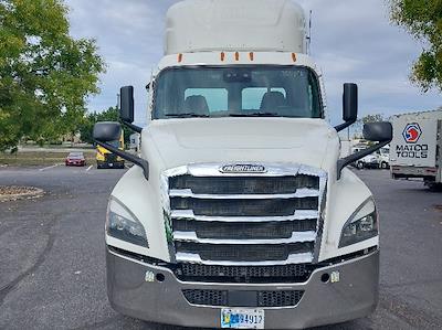 Used 2020 Freightliner Cascadia Detroit DD15AT Semi Truck for sale #366391 - photo 2