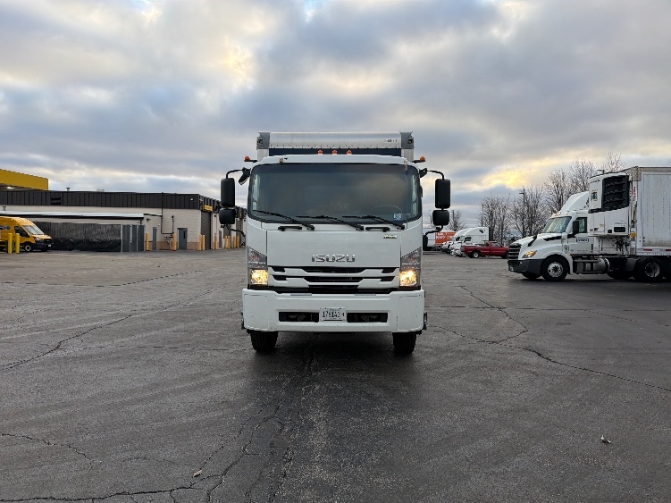 Used 2020 Isuzu FTR - photo 2