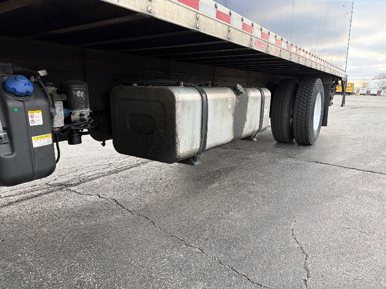 Used 2020 Isuzu FTR - photo 7