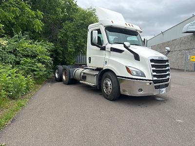 Used 2020 Freightliner Cascadia Detroit DD13 Semi Truck for sale #366933 - photo 1