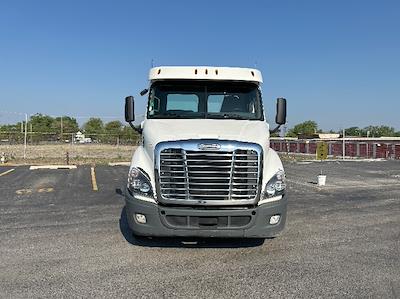 Used 2020 Freightliner Cascadia - photo 1