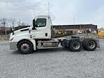 Used 2020 Freightliner Cascadia Detroit DD15AT Semi Truck for sale #367057 - photo 4