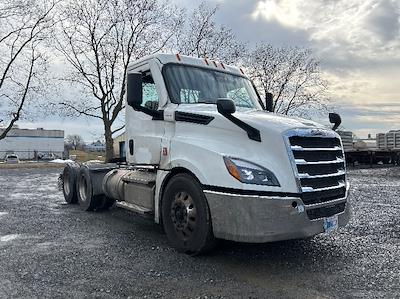 Used 2020 Freightliner Cascadia Detroit DD15AT Semi Truck for sale #367064 - photo 1