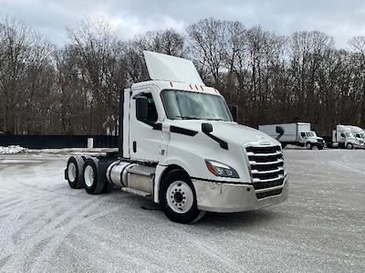Used 2020 Freightliner Cascadia Detroit DD13 Semi Truck for sale #367192 - photo 1