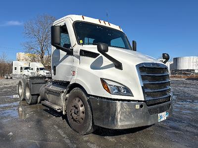 Used 2020 Freightliner Cascadia Detroit DD13 Semi Truck for sale #367306 - photo 1