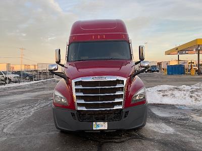 Used 2020 Freightliner Cascadia Detroit DD15AT Semi Truck with Sleeper Cab for sale #367352 - photo 2