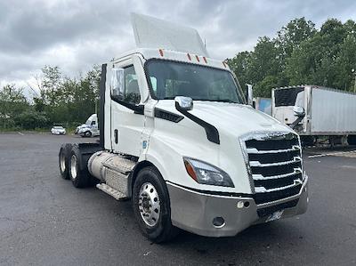Used 2020 Freightliner Cascadia Detroit DD13 Semi Truck for sale #367696 - photo 1