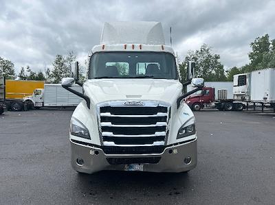 Used 2020 Freightliner Cascadia Detroit DD13 Semi Truck for sale #367696 - photo 2