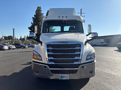 Used 2020 Freightliner Cascadia Detroit DD13 Semi Truck for sale #367931 - photo 2