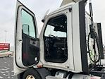 Used 2020 Freightliner Cascadia Detroit DD13 Semi Truck for sale #368123 - photo 9