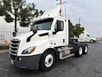 Used 2020 Freightliner Cascadia Detroit DD13 Semi Truck for sale #368133 - photo 3