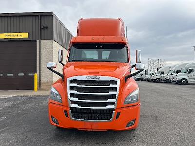 Used 2020 Freightliner Cascadia - photo 1