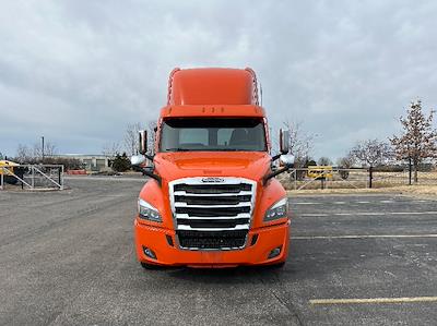Used 2020 Freightliner Cascadia - photo 1