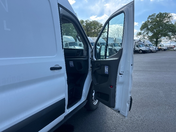 Used 2020 Ford Transit 250 - photo 22
