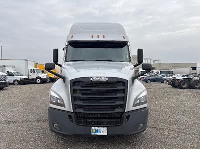 Used 2020 Freightliner Cascadia - photo 1