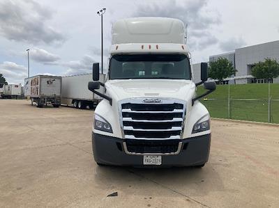 Used 2020 Freightliner Cascadia Detroit DD15AT Semi Truck for sale #368589 - photo 2