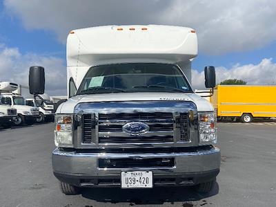 Used 2018 Ford E-450 - photo 2