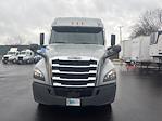 Used 2020 Freightliner Cascadia Cummins X15 Semi Truck with Sleeper Cab for sale #368764 - photo 2