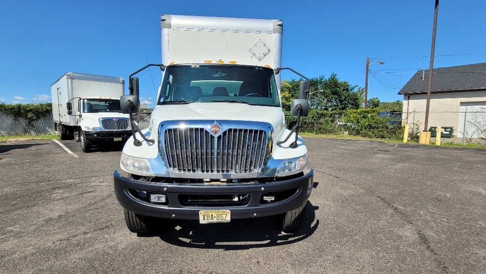 Used 2020 International MV - photo 2