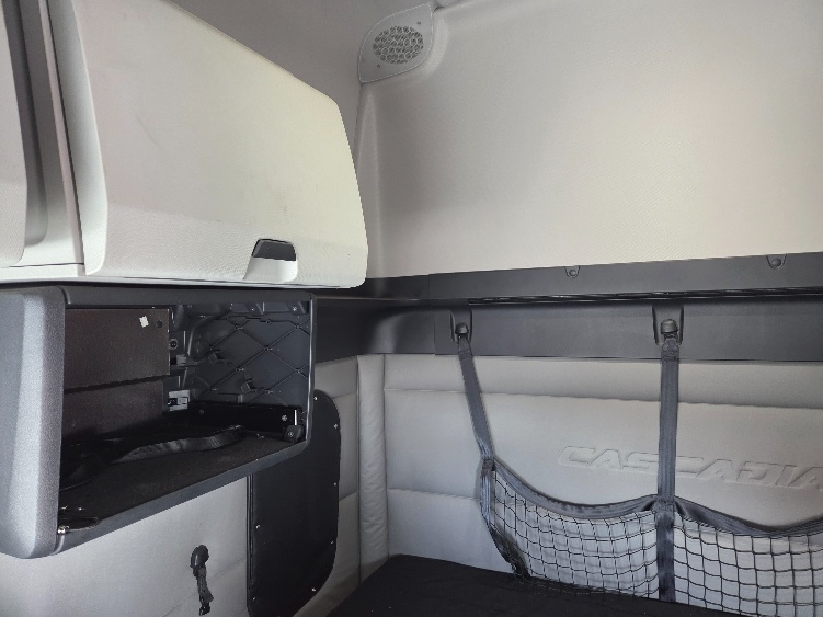 Used 2021 Freightliner Cascadia - photo 21