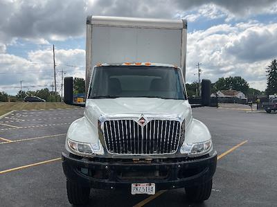 Used 2021 International MV Box Truck with Liftgate for sale #370173 - photo 2