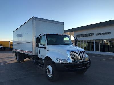 Used 2021 International MV Box Truck with Liftgate for sale #370629 - photo 1