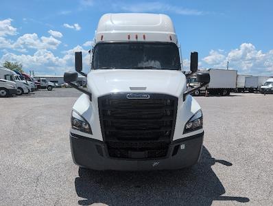 Used 2021 Freightliner Cascadia Detroit DD15AT Semi Truck with Sleeper Cab for sale #371361 - photo 2