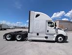 Used 2021 Freightliner Cascadia Detroit DD15AT Semi Truck with Sleeper Cab for sale #371361 - photo 8