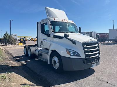 Used 2021 Freightliner Cascadia Detroit DD13 Semi Truck for sale #371570 - photo 1
