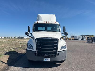 Used 2021 Freightliner Cascadia Detroit DD13 Semi Truck for sale #371570 - photo 2