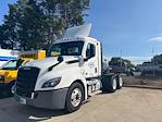 Used 2021 Freightliner Cascadia Detroit DD13 Semi Truck for sale #371669 - photo 3