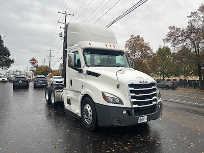 Used 2021 Freightliner Cascadia Detroit DD15AT Semi Truck for sale #372021 - photo 1