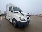 Used 2021 Freightliner Cascadia Detroit DD15AT Semi Truck with Sleeper Cab for sale #372081 - photo 1
