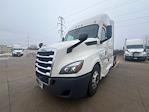 Used 2021 Freightliner Cascadia Detroit DD15AT Semi Truck with Sleeper Cab for sale #372081 - photo 3
