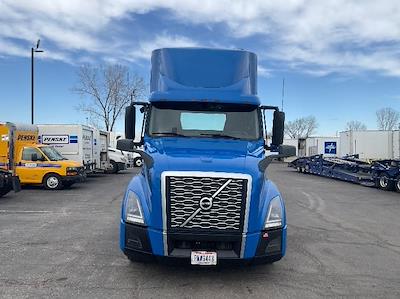 Used 2021 Volvo VNL - photo 1
