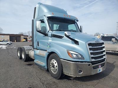 Used 2021 Freightliner Cascadia - photo 1