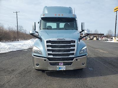 Used 2021 Freightliner Cascadia - photo 1