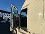 Used 2020 Freightliner Cascadia Detroit DD15AT Semi Truck with Sleeper Cab for sale #373231 - photo 9