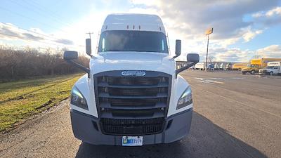 Used 2020 Freightliner Cascadia - photo 1