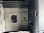 Used 2020 Freightliner Cascadia Detroit DD15AT Semi Truck with Sleeper Cab for sale #373328 - photo 18