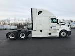 Used 2020 Freightliner Cascadia Detroit DD15AT Semi Truck with Sleeper Cab for sale #373359 - photo 8
