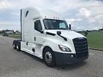 Used 2020 Freightliner Cascadia Detroit DD15AT Semi Truck with Sleeper Cab for sale #373363 - photo 1