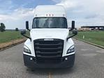 Used 2020 Freightliner Cascadia Detroit DD15AT Semi Truck with Sleeper Cab for sale #373363 - photo 2